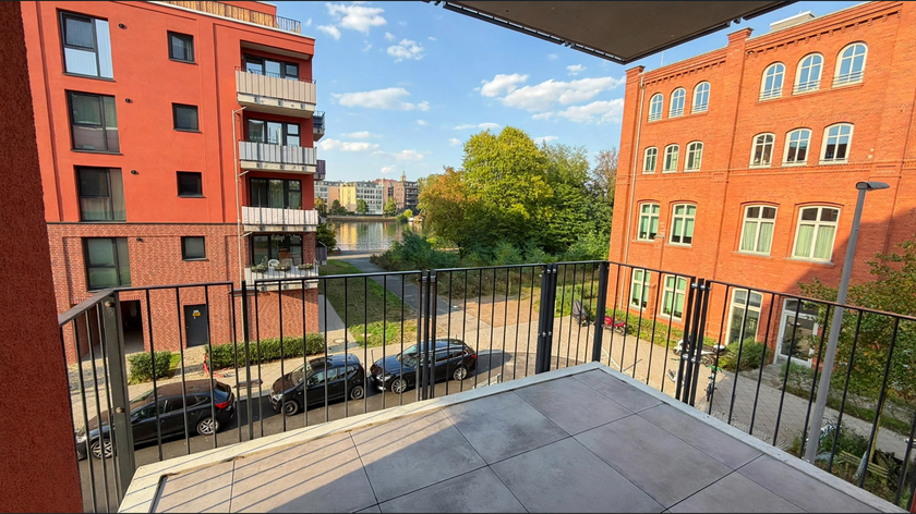Balkon mit Wasserblick