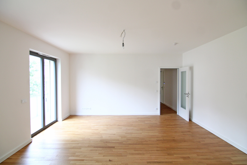 Geräumiges Wohnzimmer